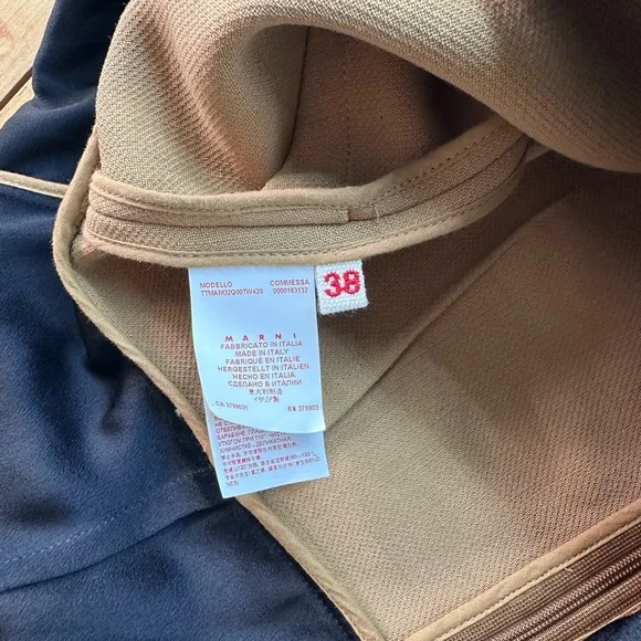 Marni Tan and Black Dress - Picture 2 of 5